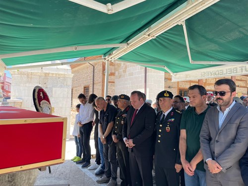 Kaymakamımız İzzet Cem ESER, İlçemiz nüfusuna kayıtlı Kahraman Kıbrıs Gazimiz Yunus DÖNMEZ’in cenaze merasimine katıldı.