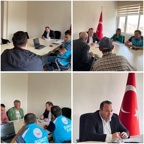 Kaymakamımız İzzet Cem ESER başkanlığında, ilgili kurum amirlerinin katılımıyla Halk Günü Toplantısı yapıldı.