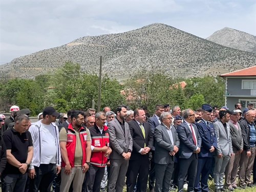 Kaymakamımız İzzet Cem ESER, Kıbrıs Gazimiz Mustafa SARITAŞ’ın  Arızlı Köyünde düzenlenen cenaze merasimine katıldı.